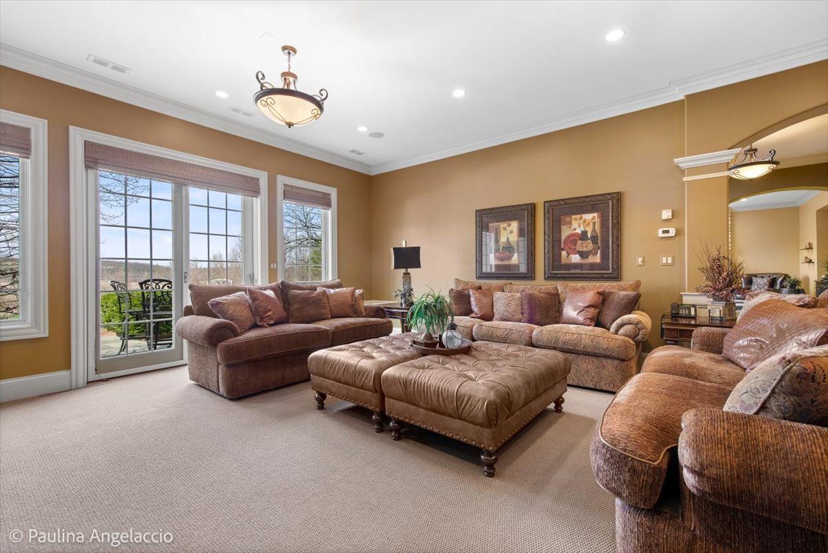 419 N Valley Hill Road