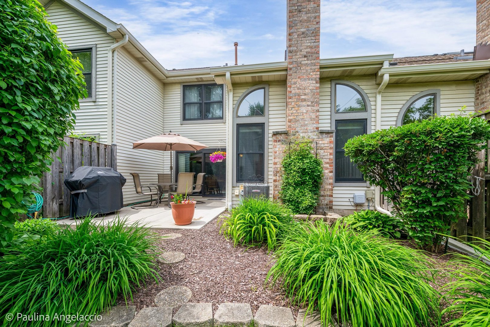 863 N Auburn Woods Drive