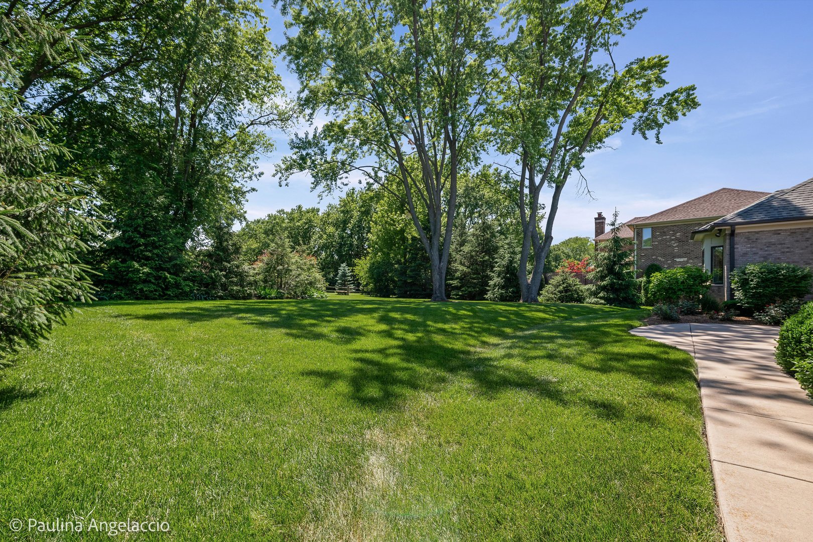 405 Fox Glove Lane