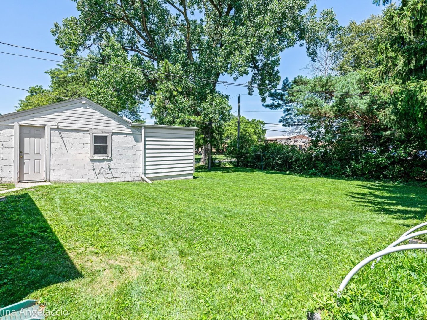 902 E Rockland Road