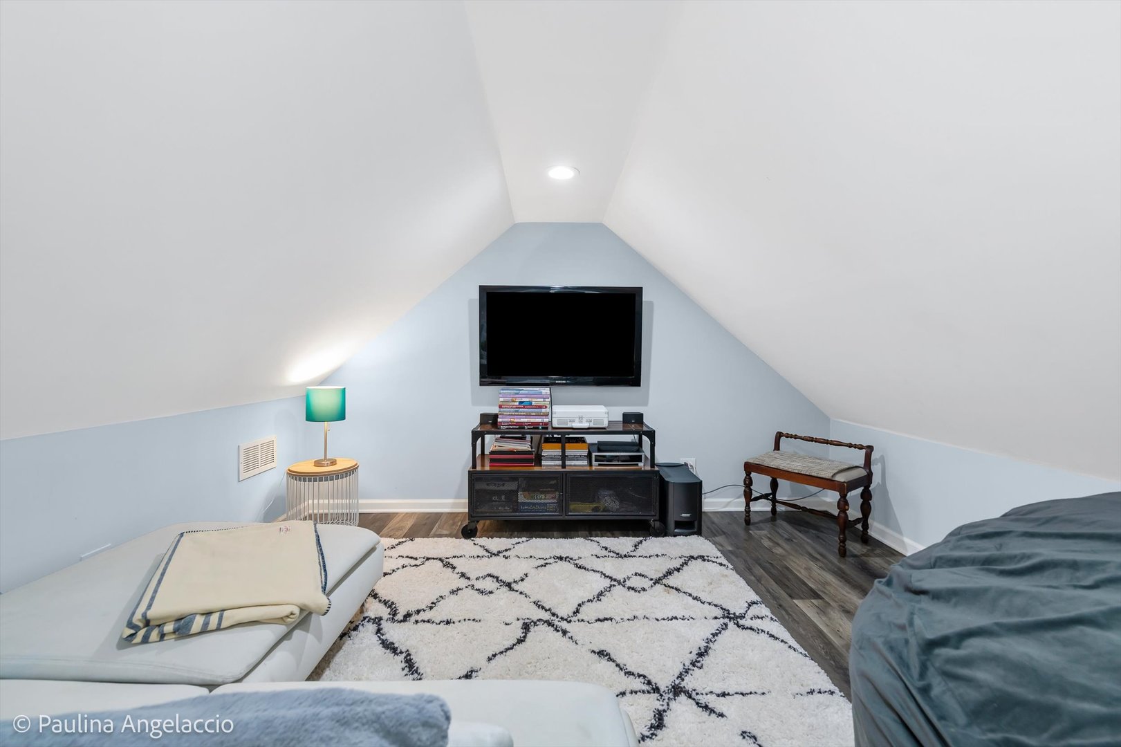 318 W Lake Street