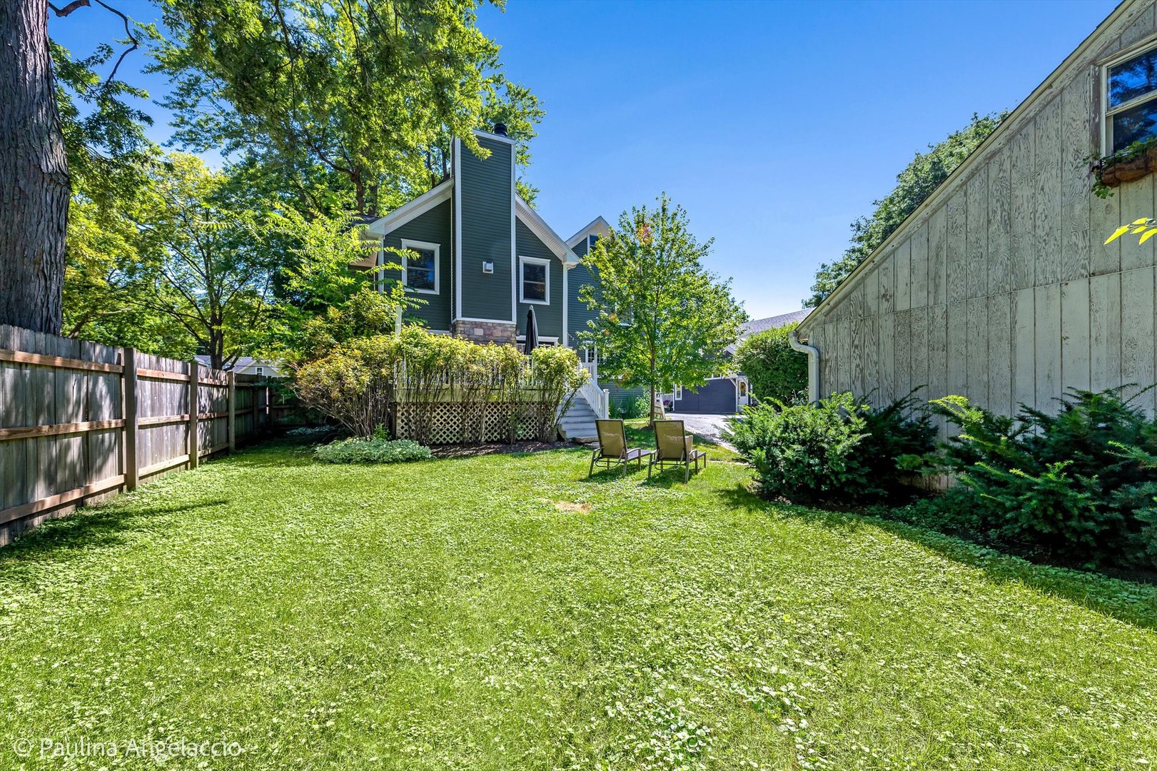 318 W Lake Street