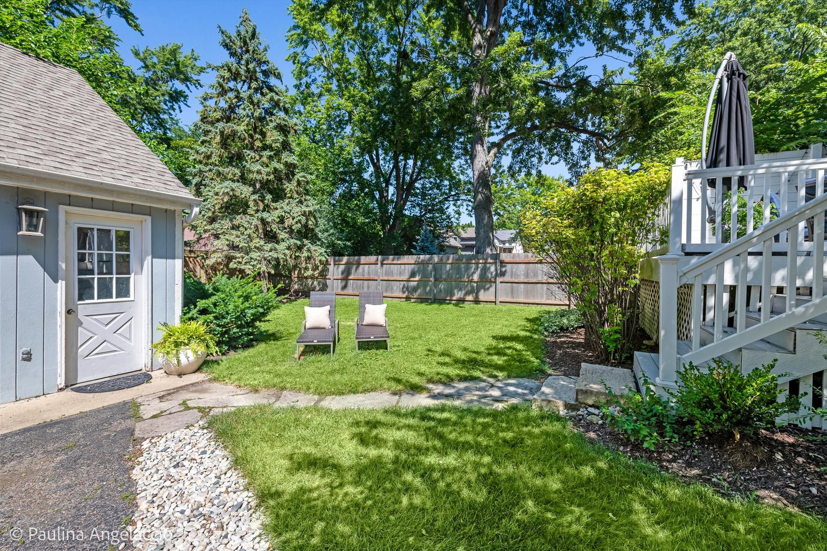 318 W Lake Street