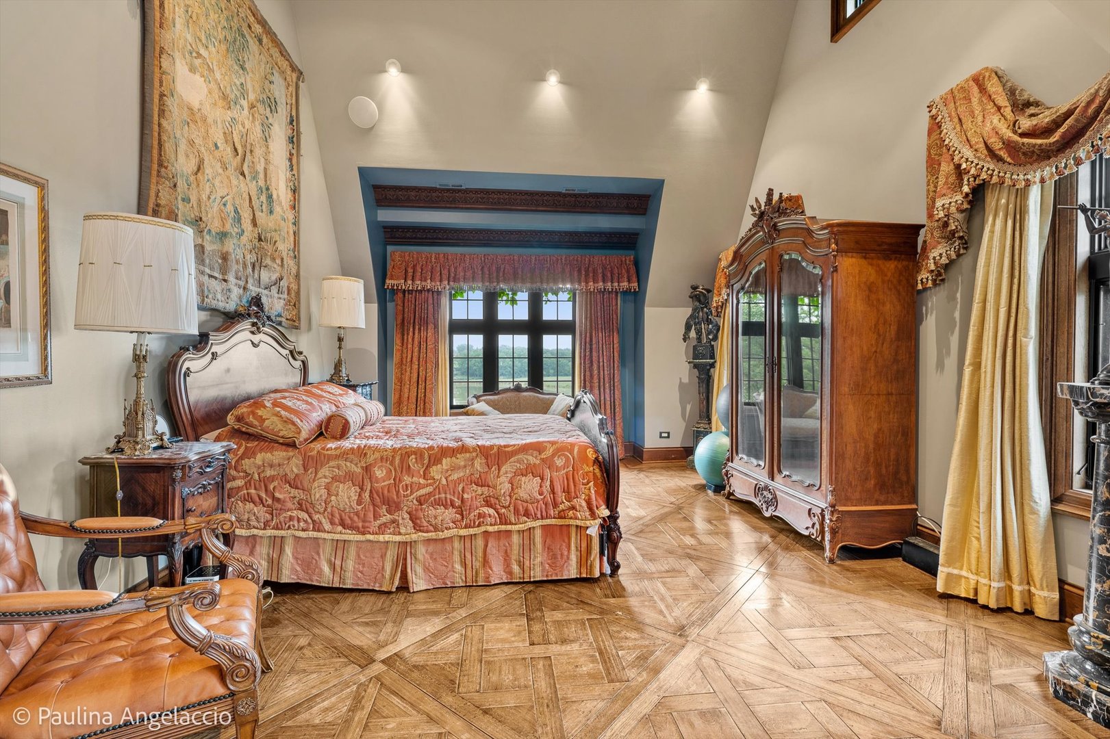 10 Goose Lake Drive