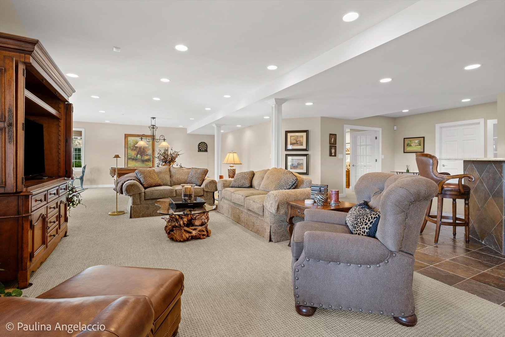 1013 Ridgeview Drive
