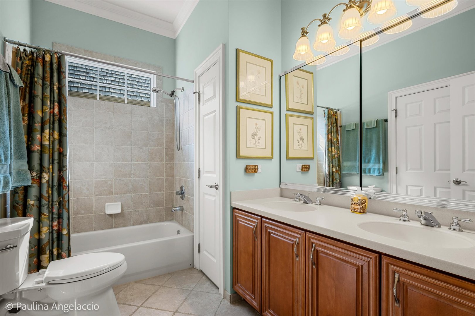 1013 Ridgeview Drive