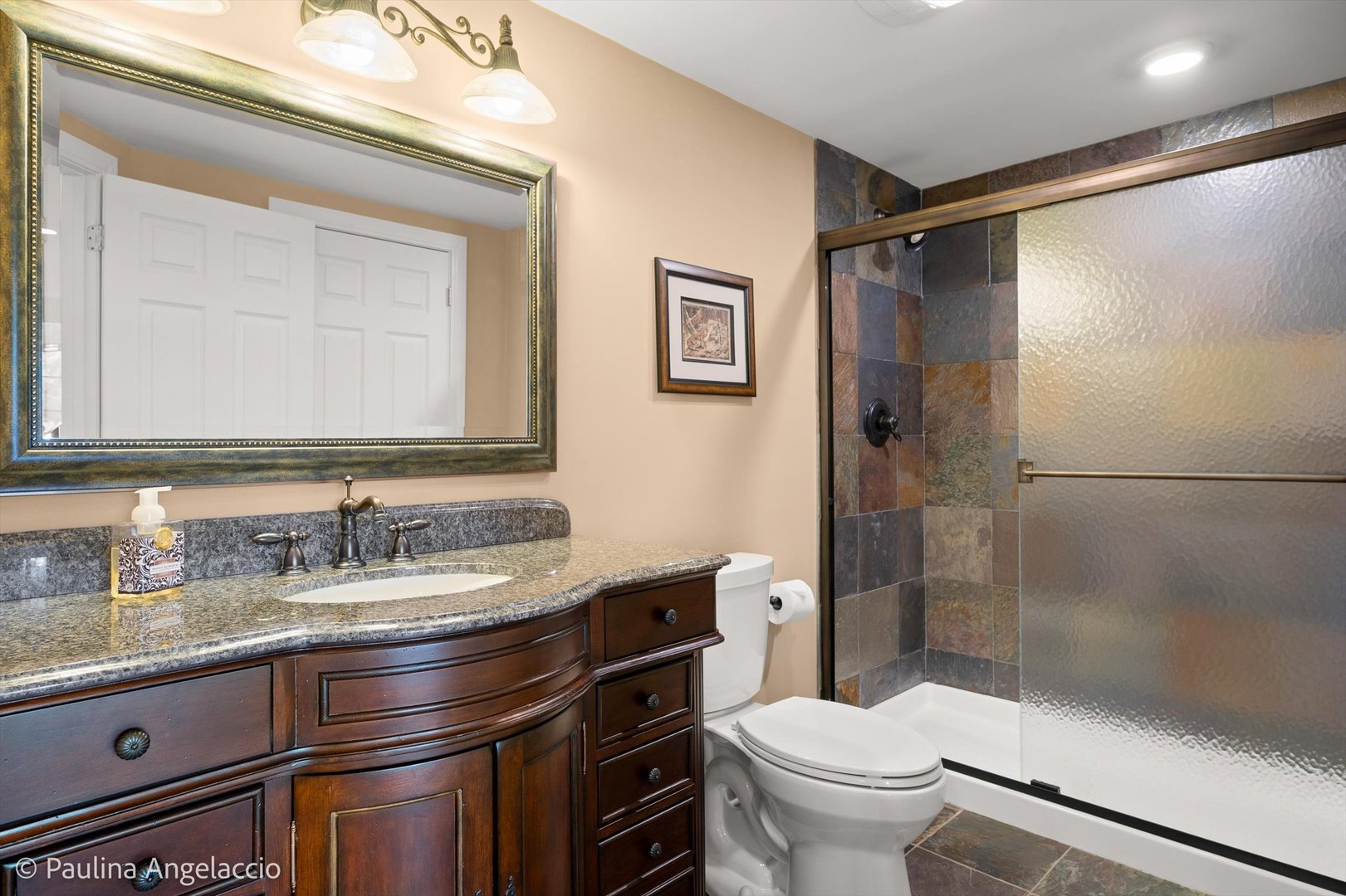 1013 Ridgeview Drive