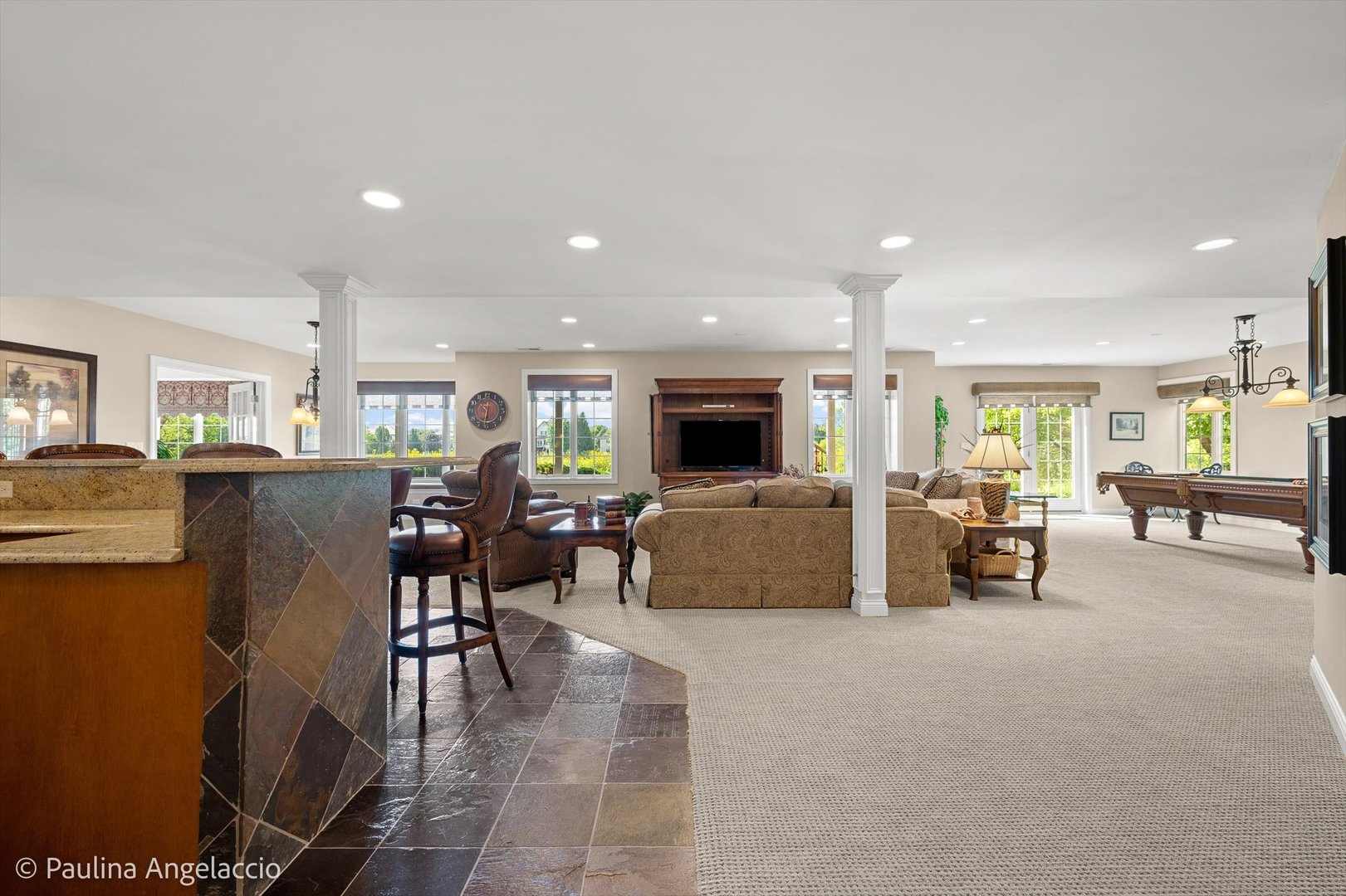 1013 Ridgeview Drive