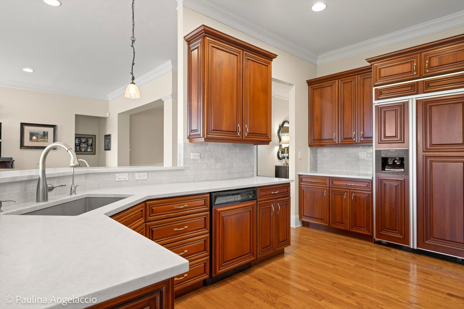 1013 Ridgeview Drive