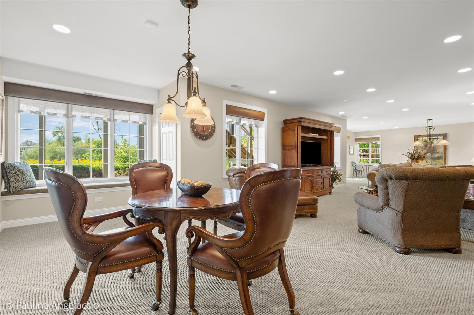 1013 Ridgeview Drive