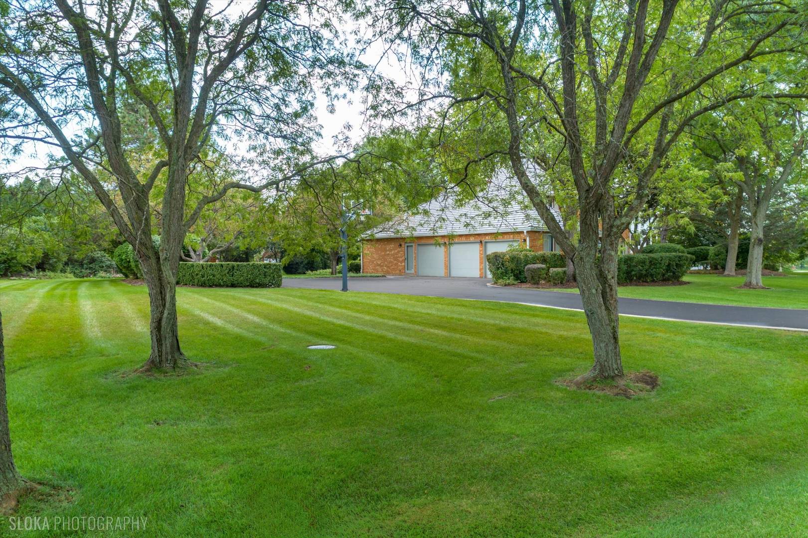 1853 N Braymore Drive