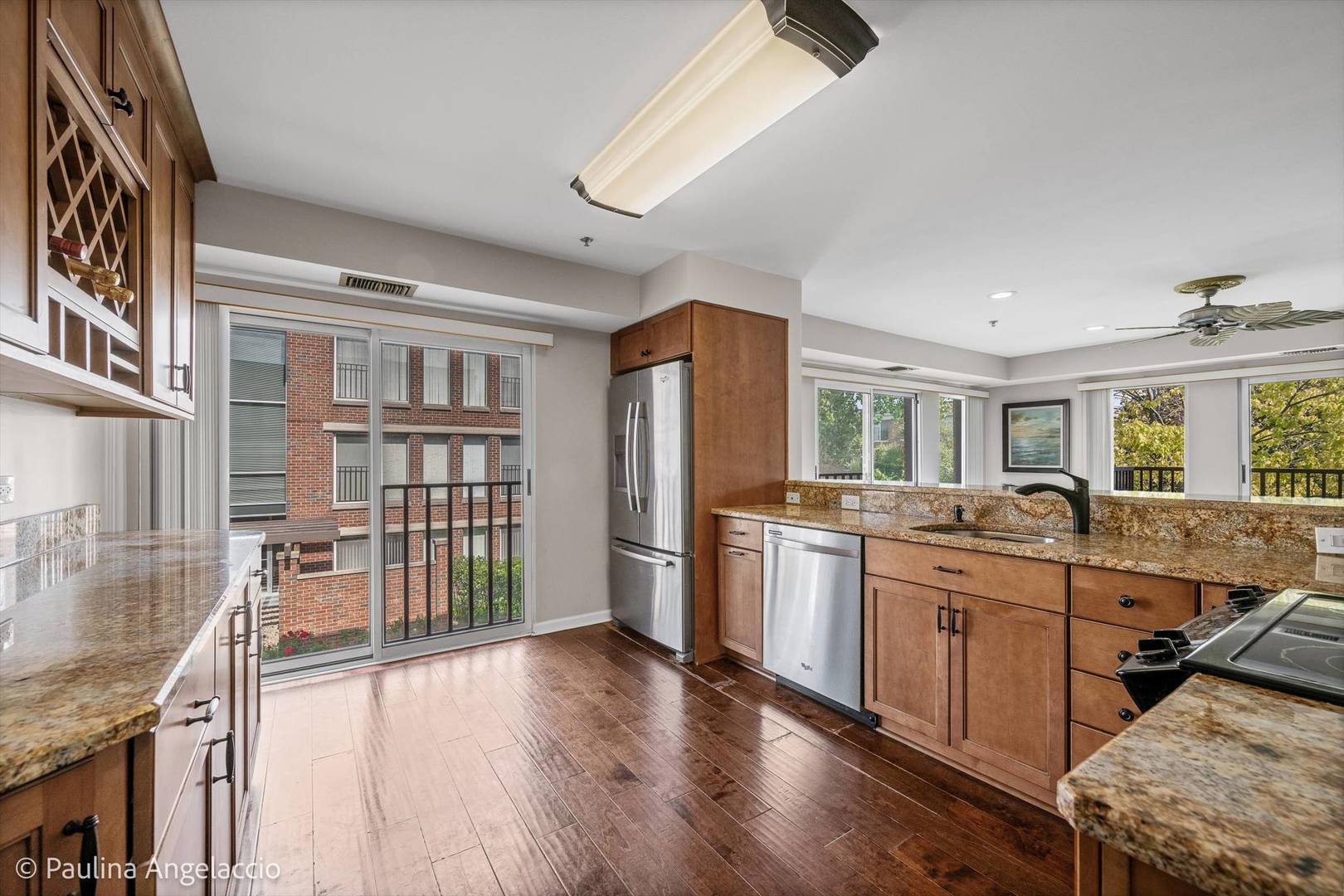 412 Kelburn Road Unit: 212