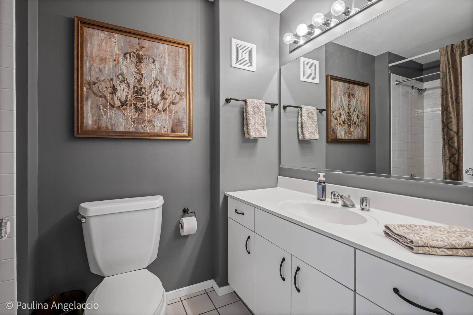 412 Kelburn Road Unit: 212