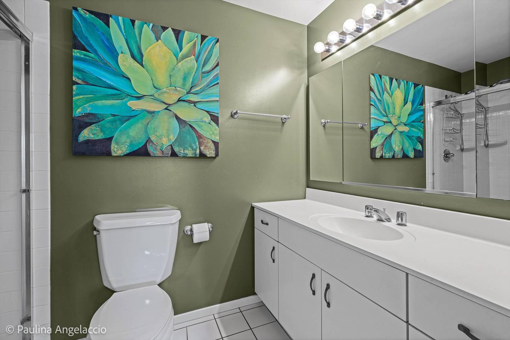 412 Kelburn Road Unit: 212