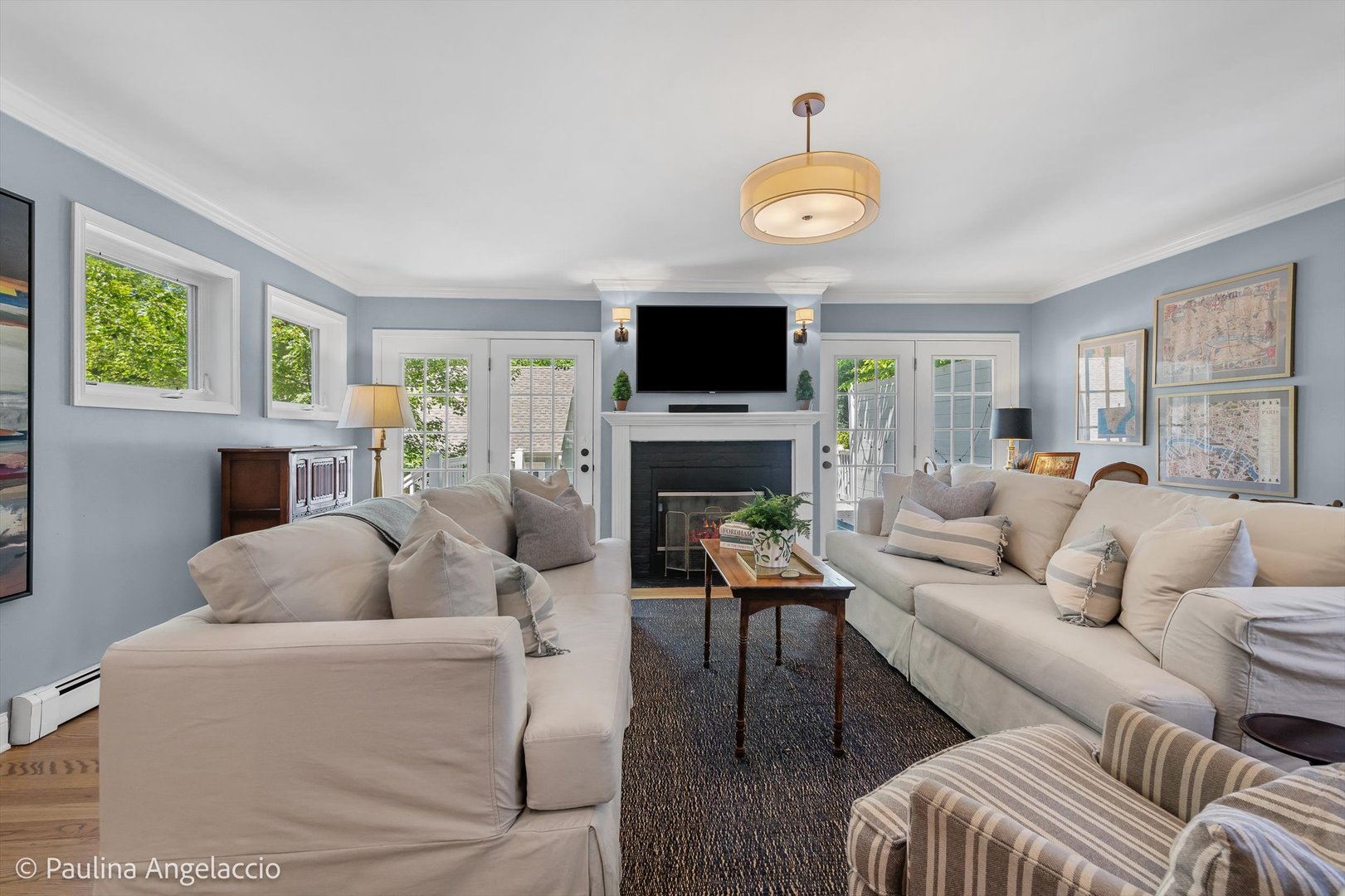 318 W Lake Street