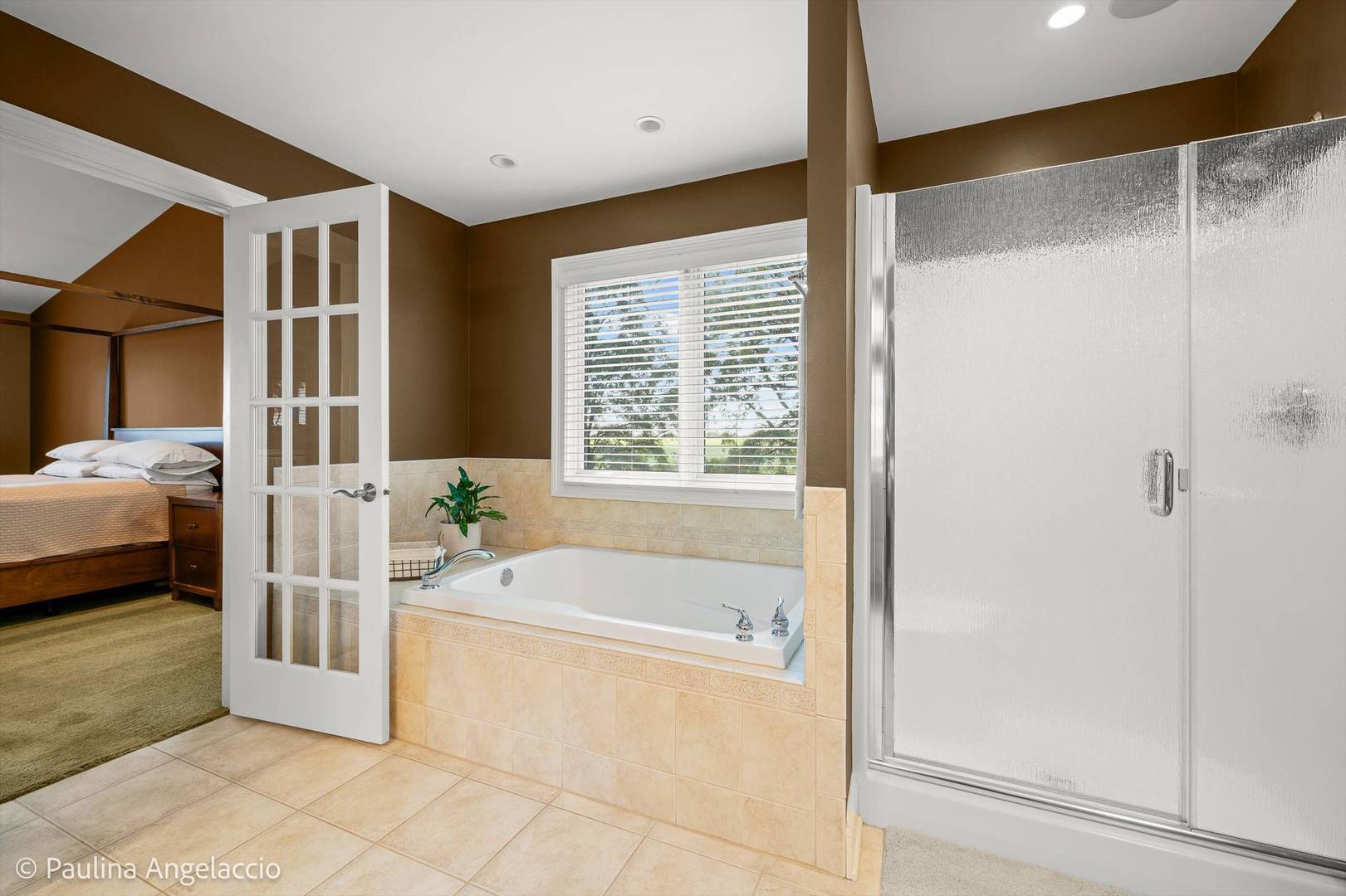 2307 Red Oak Lane