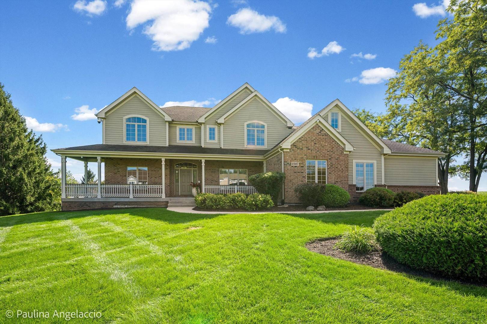 2307 Red Oak Lane