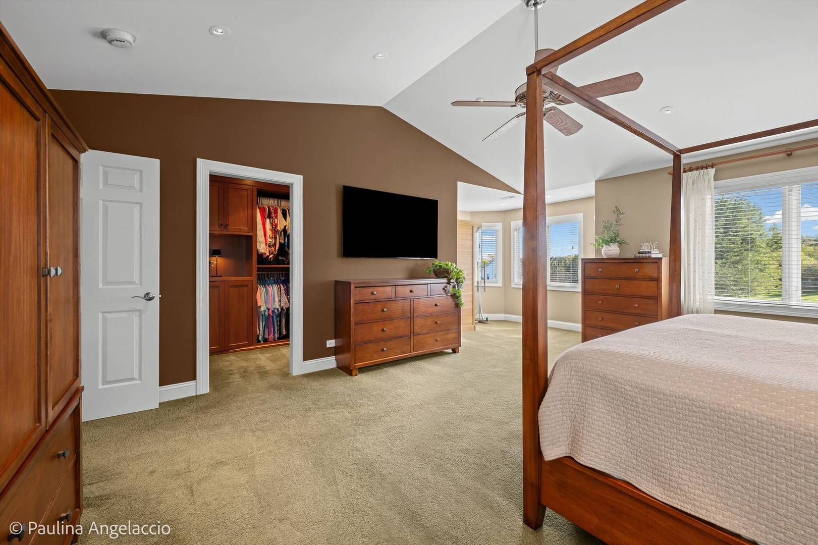 2307 Red Oak Lane