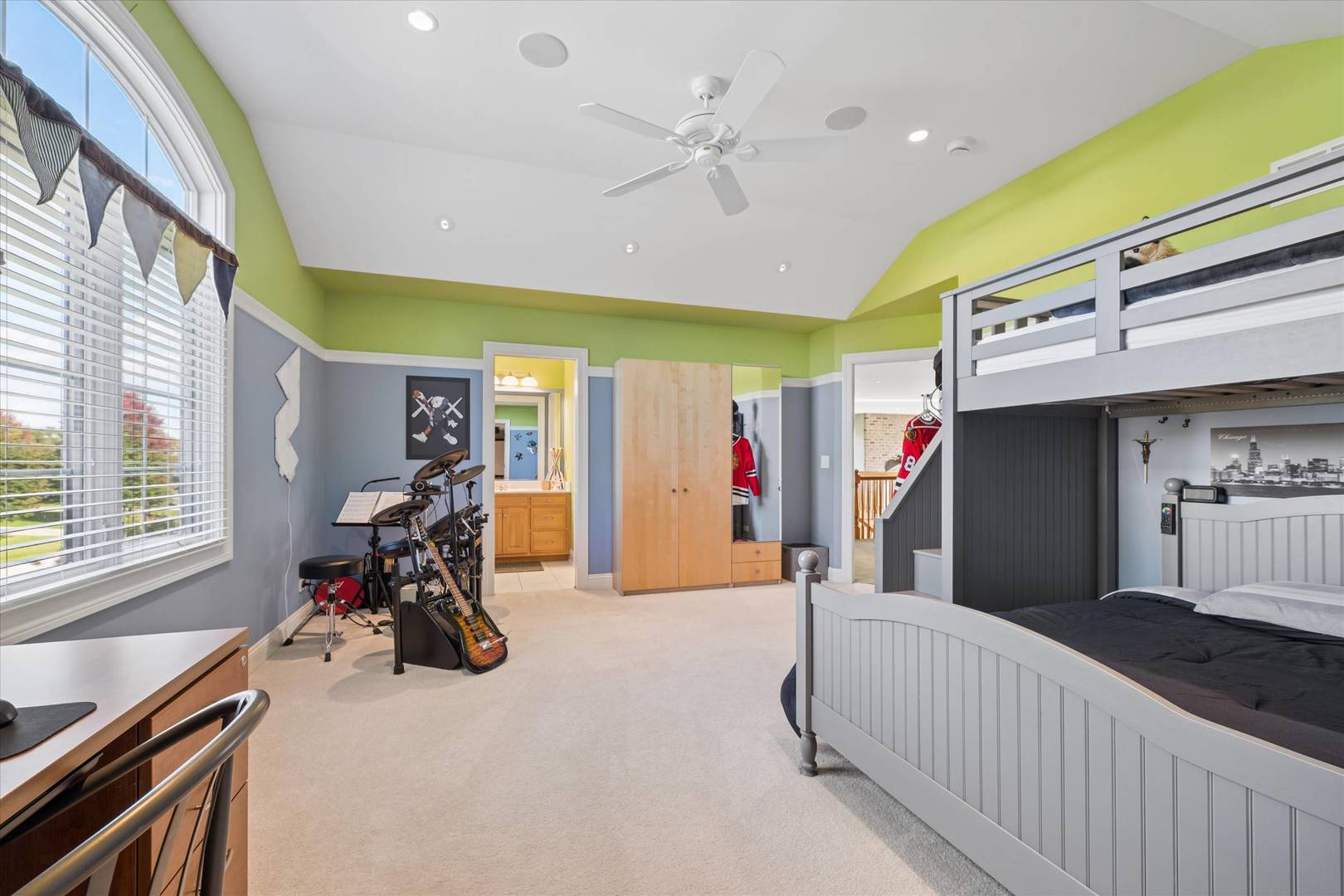 2307 Red Oak Lane