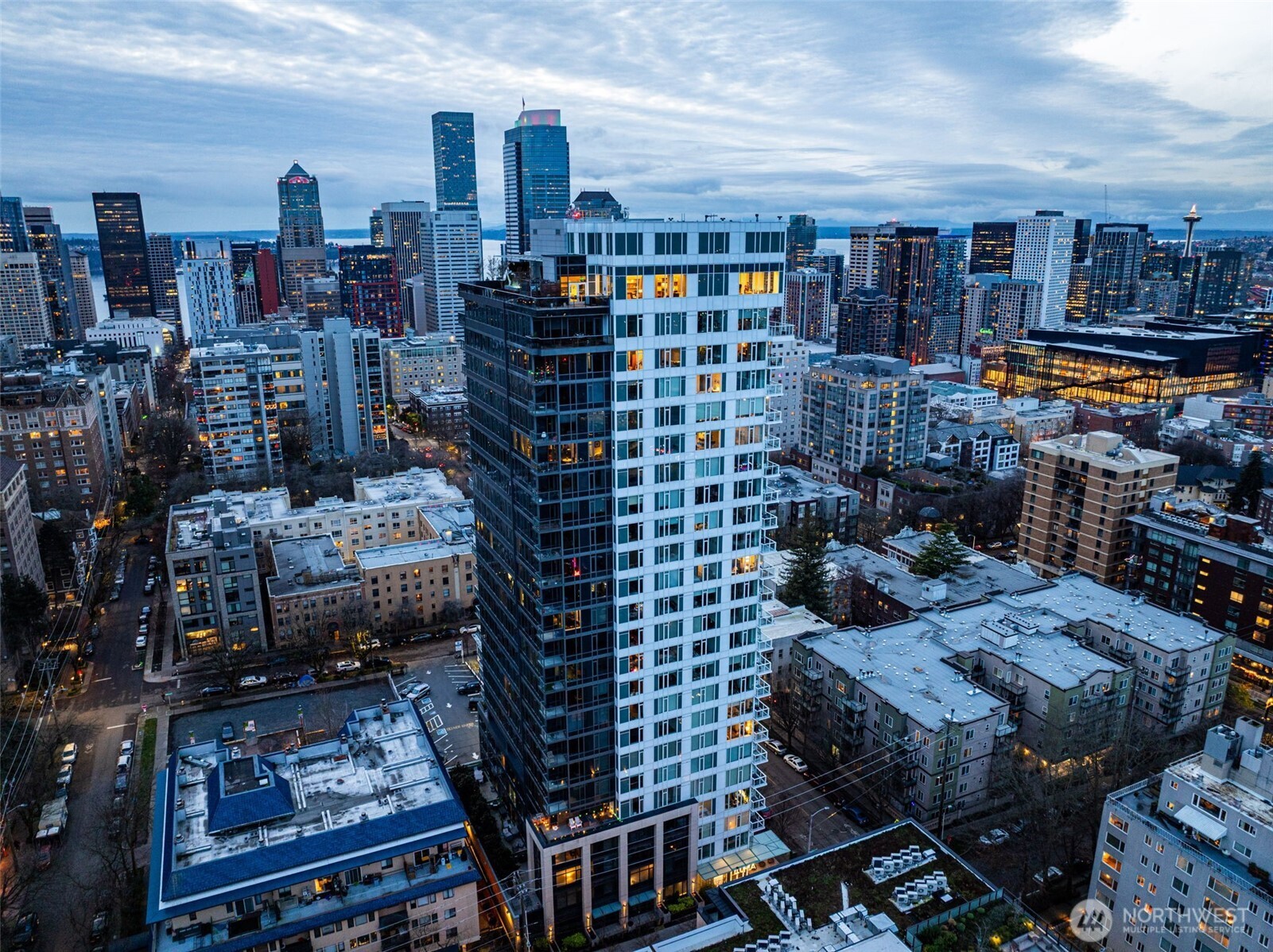 1321 Seneca Street Unit: 1001