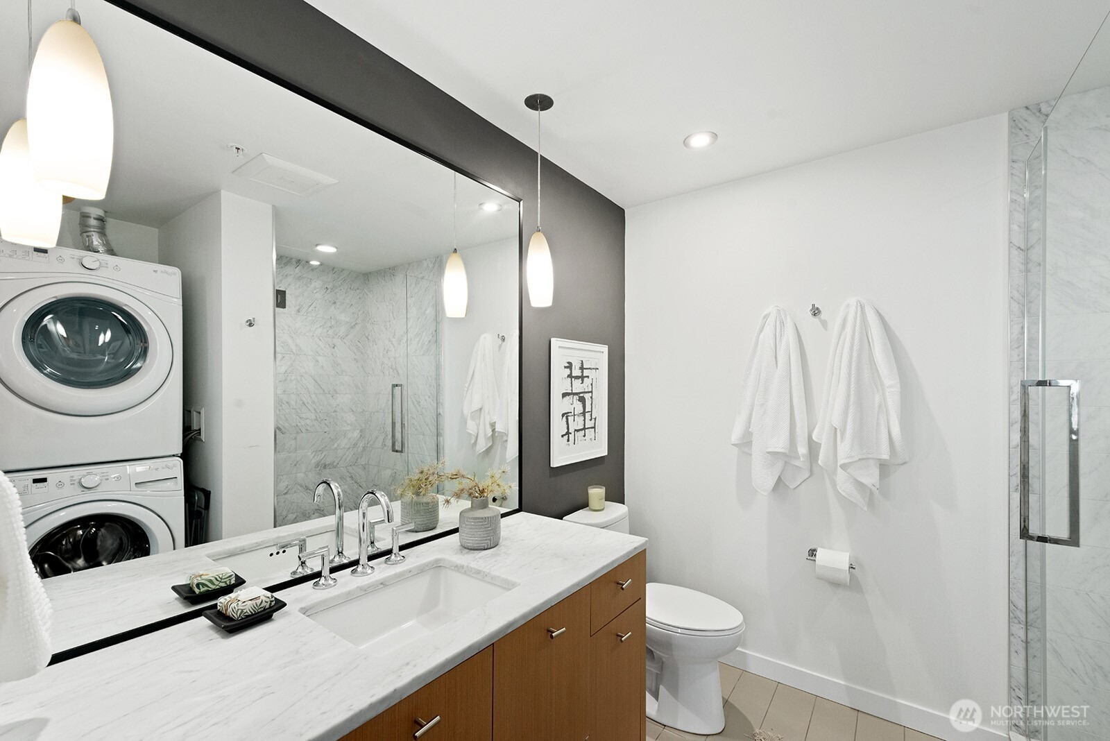 1321 Seneca Street Unit: 1001