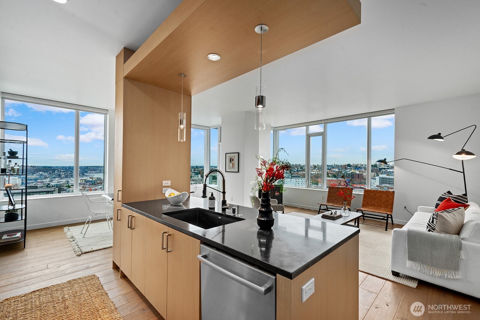 1321 Seneca Street Unit: 1001