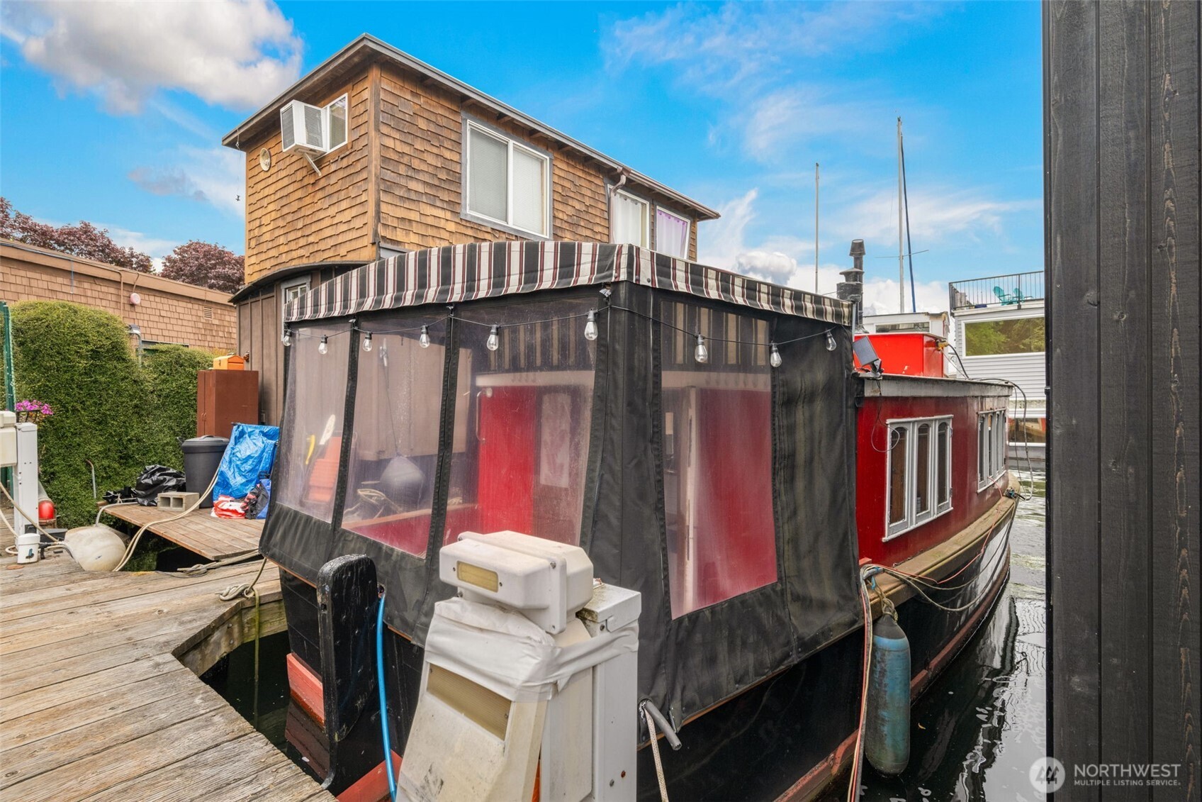 2143 N Northlake Way Unit: 34