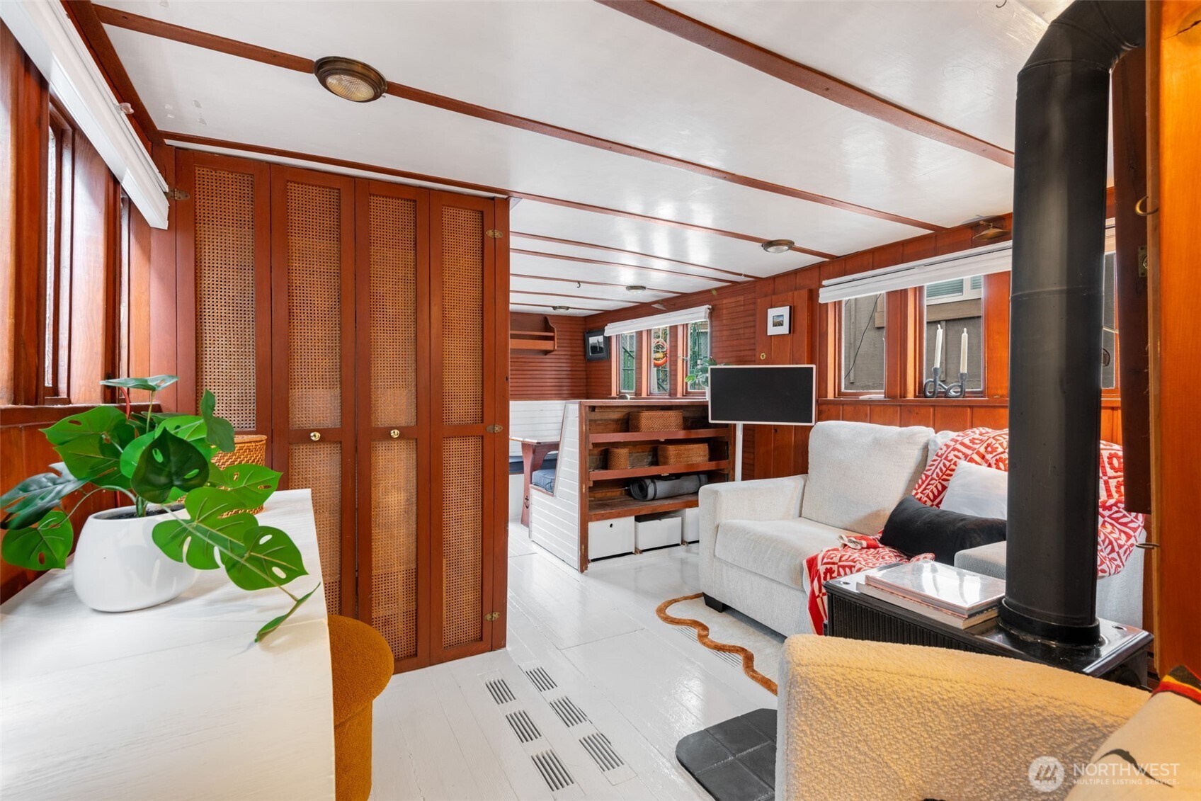 2143 N Northlake Way Unit: 34