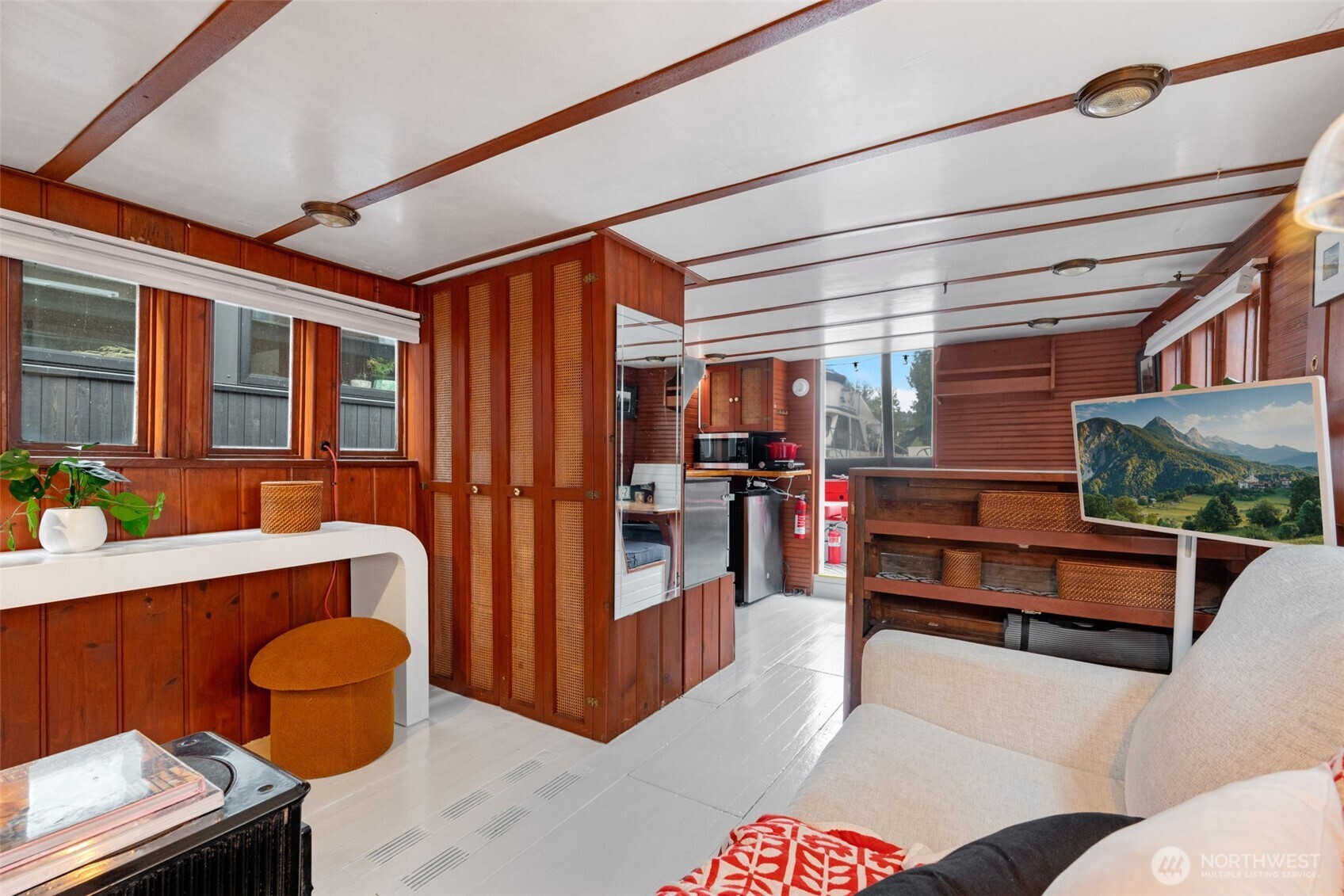 2143 N Northlake Way Unit: 34