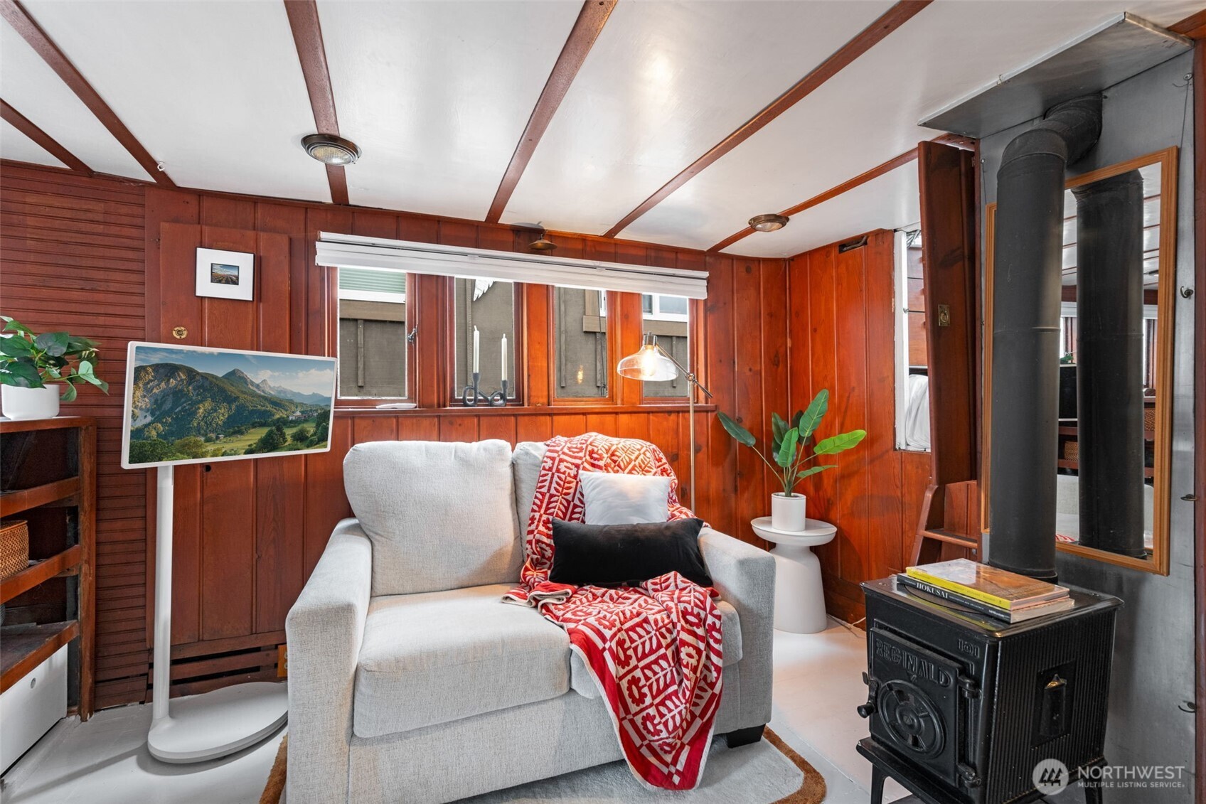 2143 N Northlake Way Unit: 34