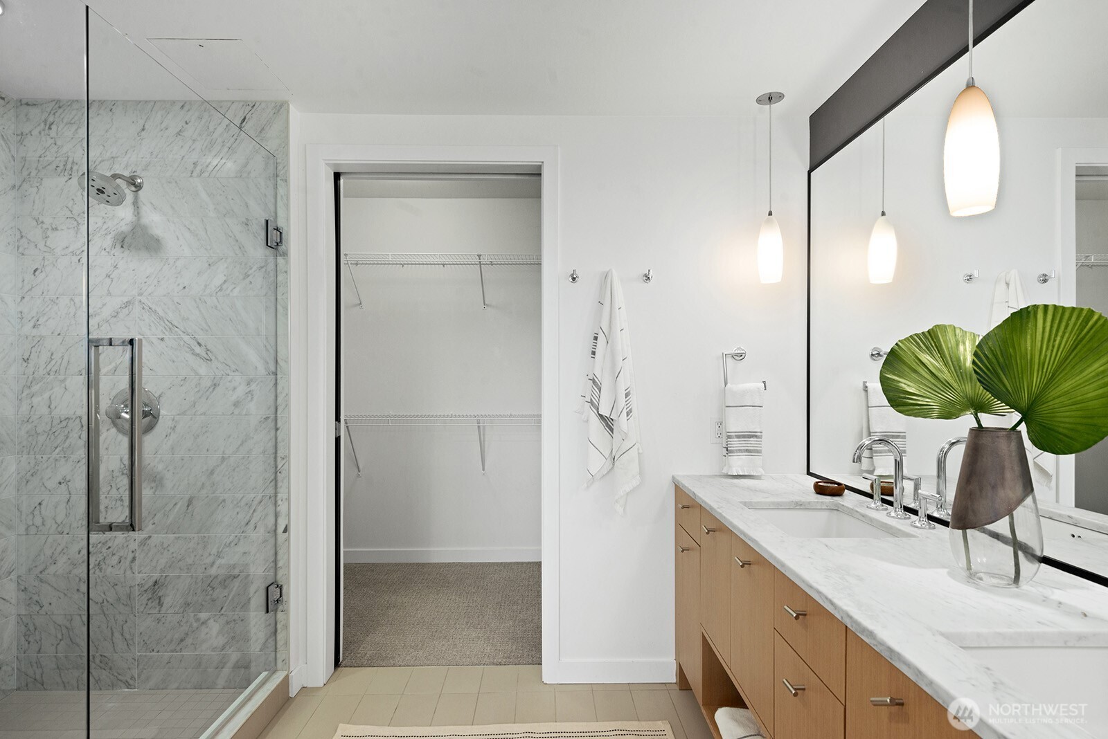 1321 Seneca Street Unit: 1001