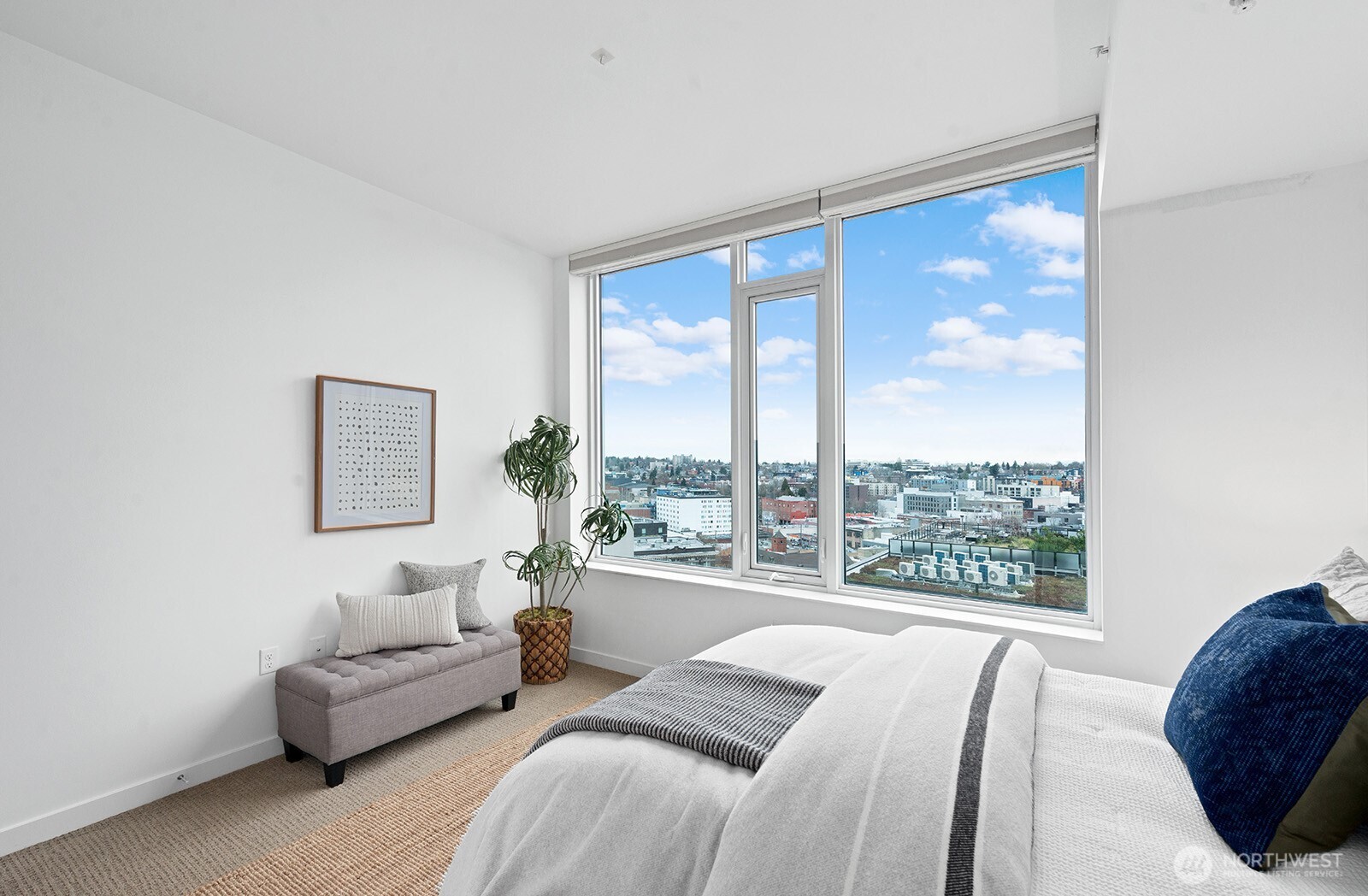 1321 Seneca Street Unit: 1001