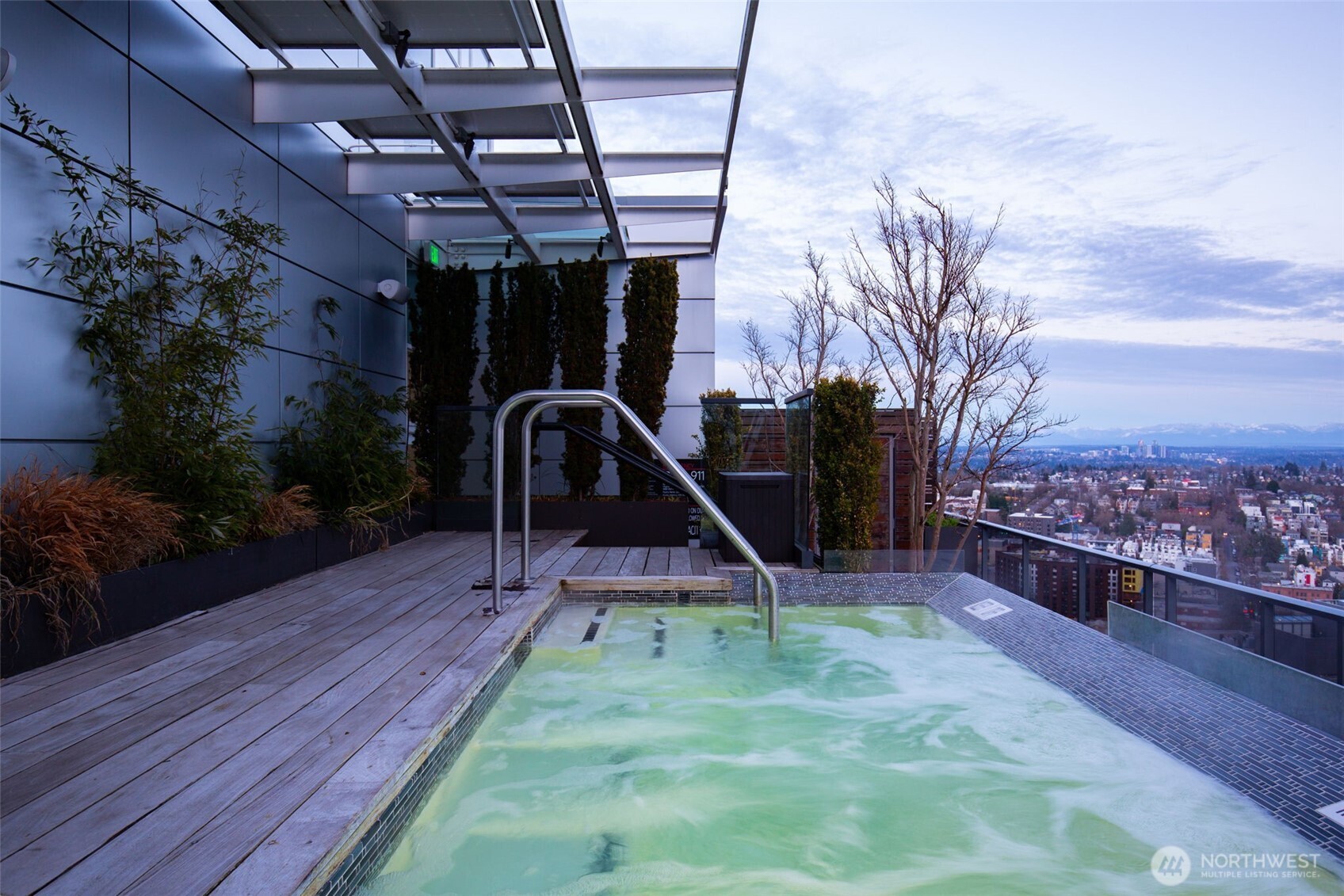 1321 Seneca Street Unit: 1001