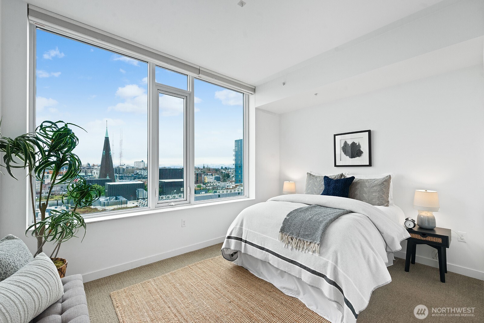 1321 Seneca Street Unit: 1001