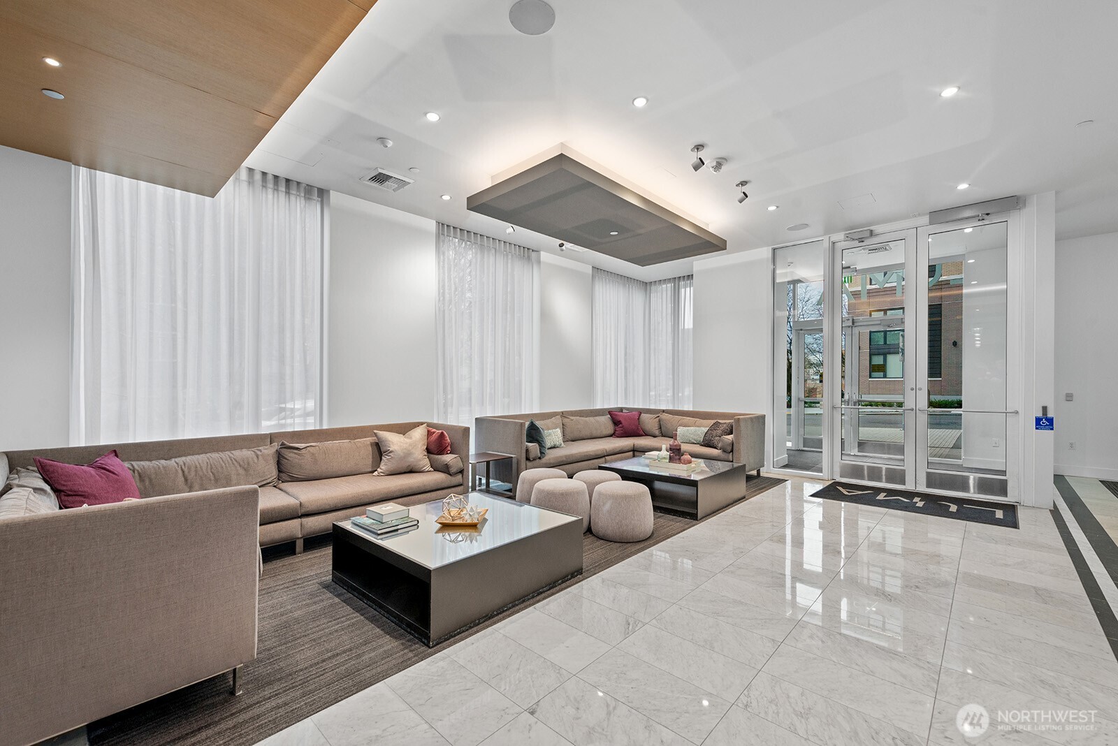 1321 Seneca Street Unit: 1001