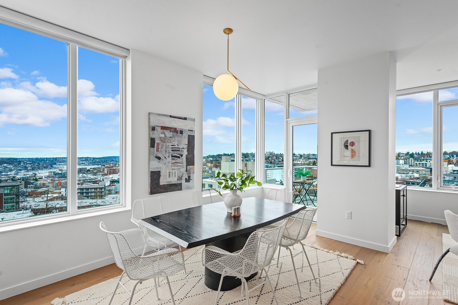 1321 Seneca Street Unit: 1001