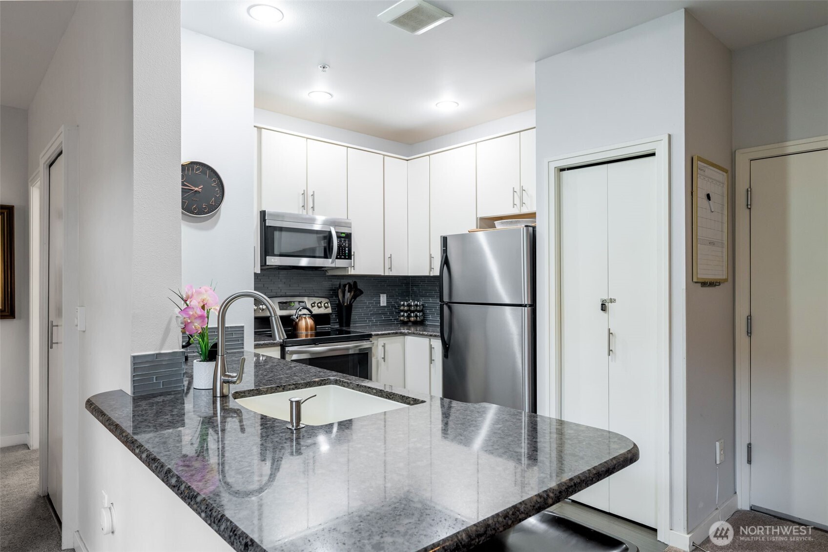 2415 2nd Avenue Unit: 449
