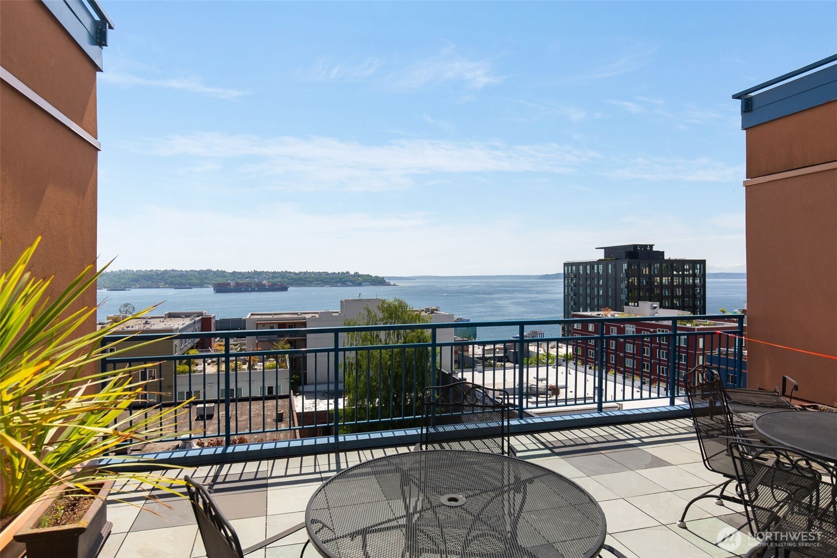2415 2nd Avenue Unit: 449