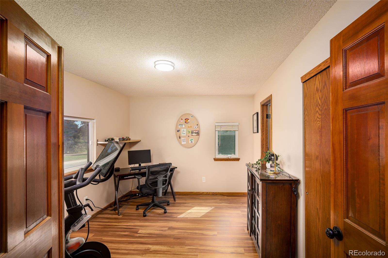 3147 E Long Circle