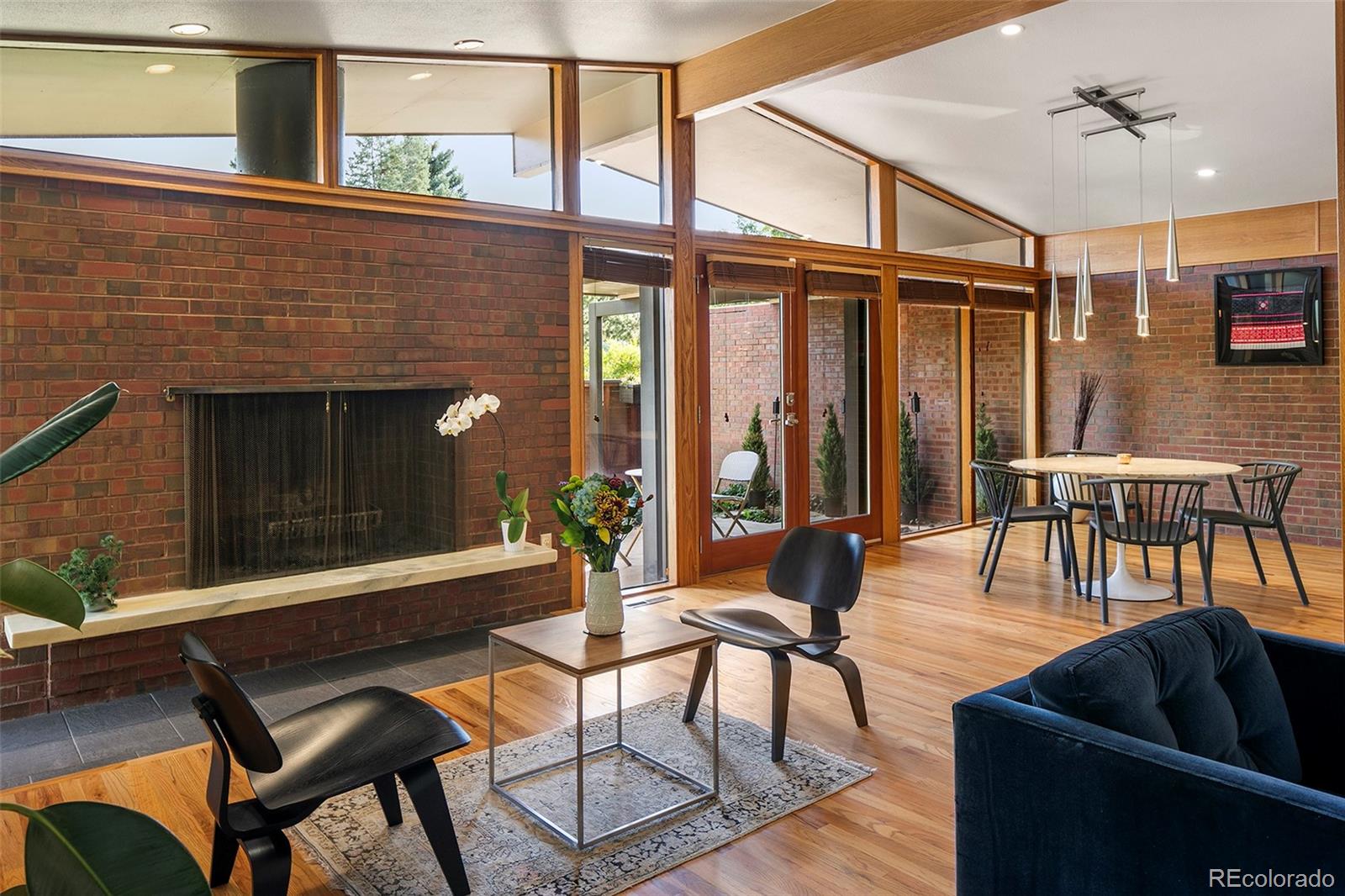 6023 S Cherrywood Circle