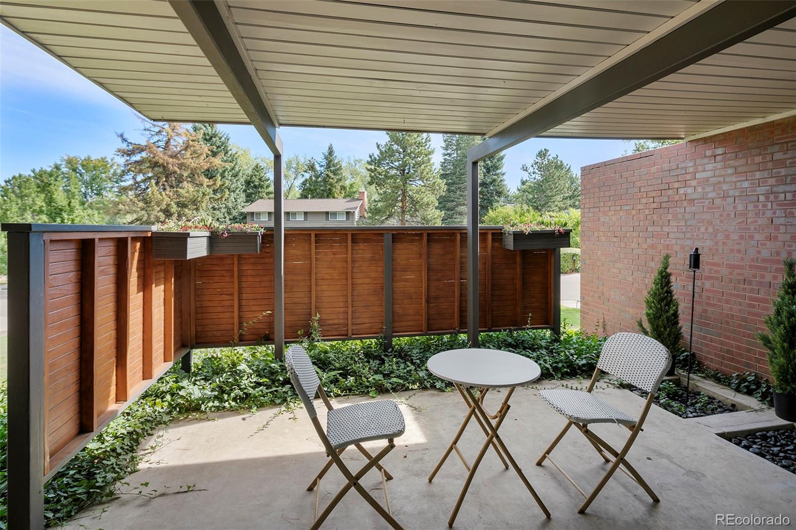 6023 S Cherrywood Circle