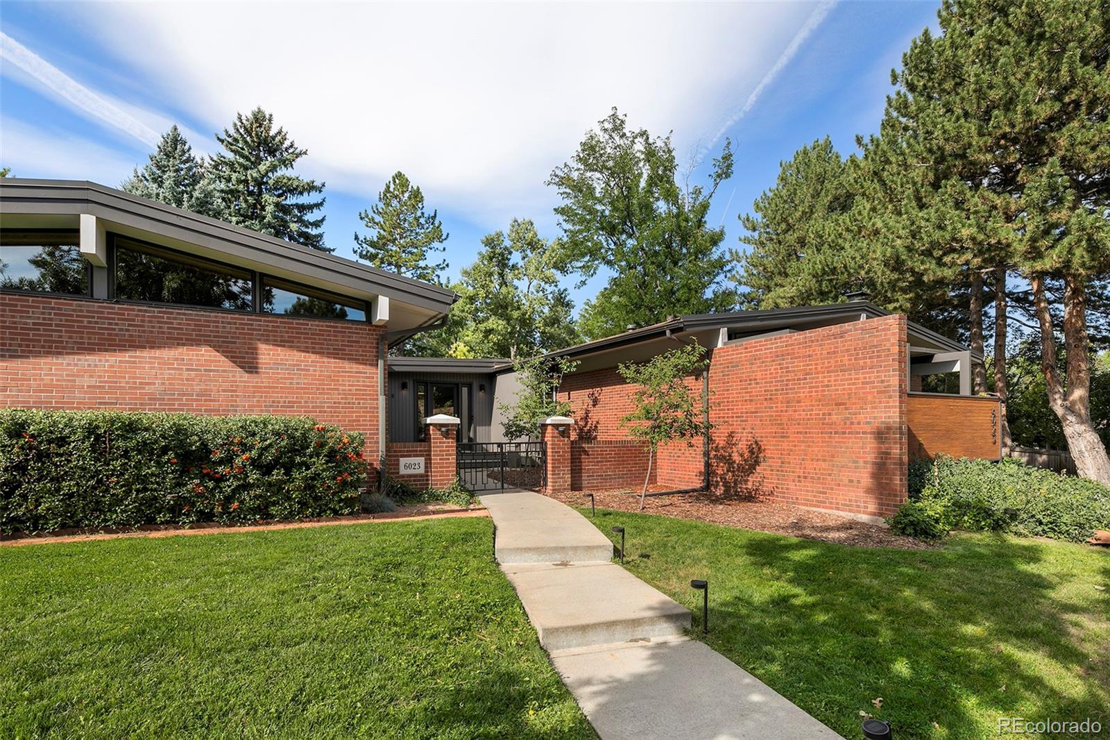 6023 S Cherrywood Circle