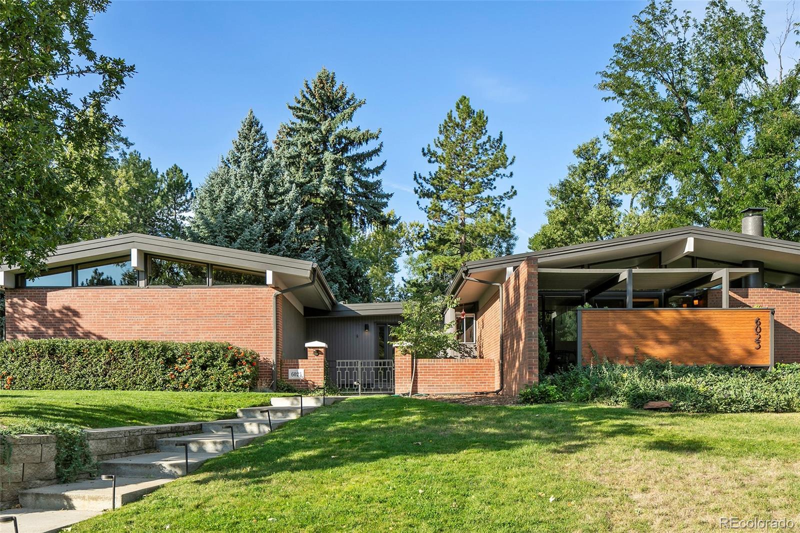 6023 S Cherrywood Circle