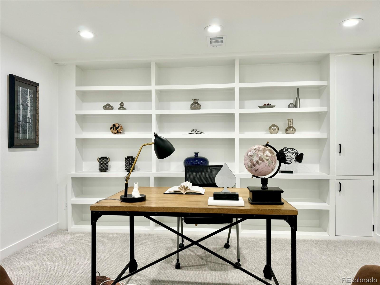 5591 E Lehigh Avenue