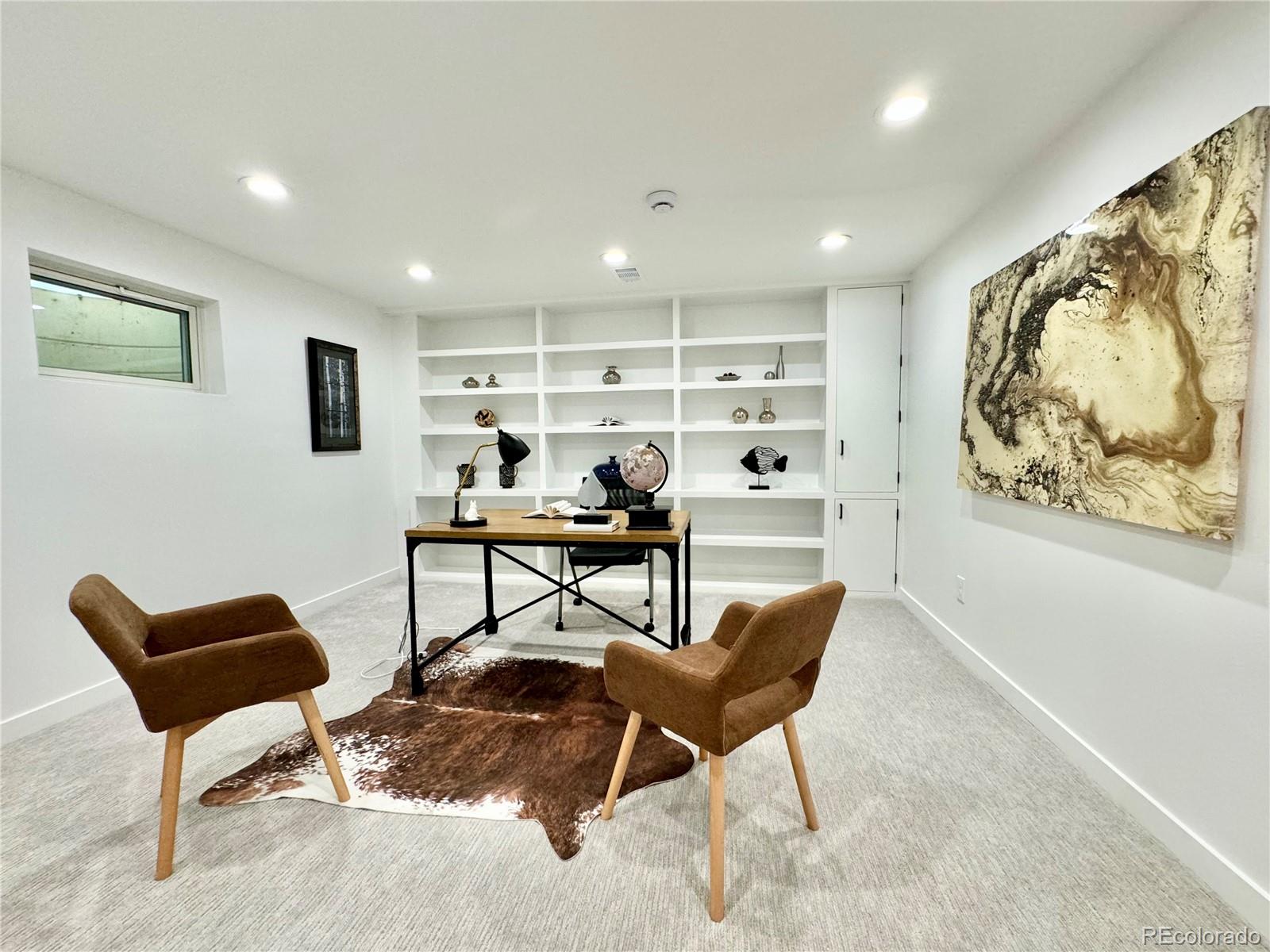 5591 E Lehigh Avenue