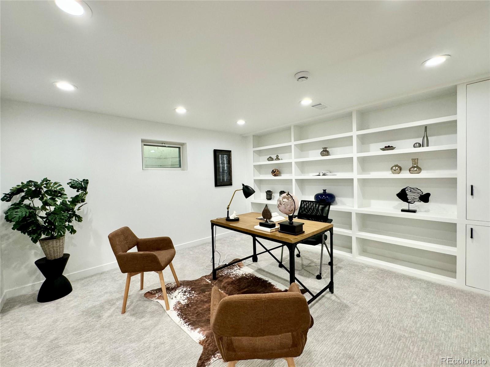 5591 E Lehigh Avenue