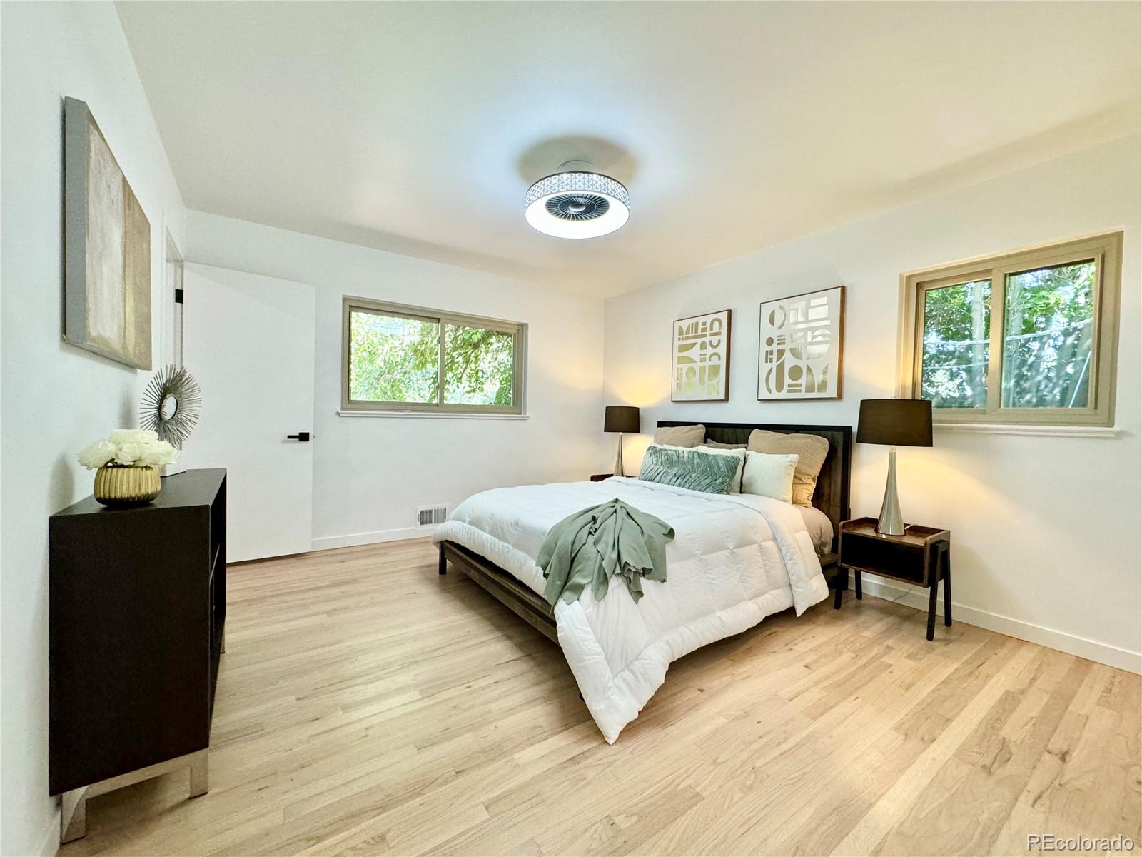 5591 E Lehigh Avenue