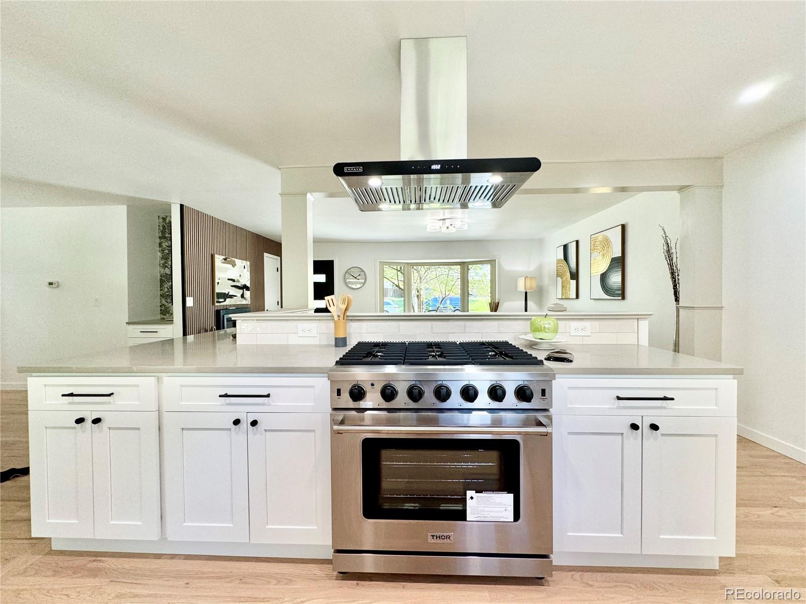 5591 E Lehigh Avenue