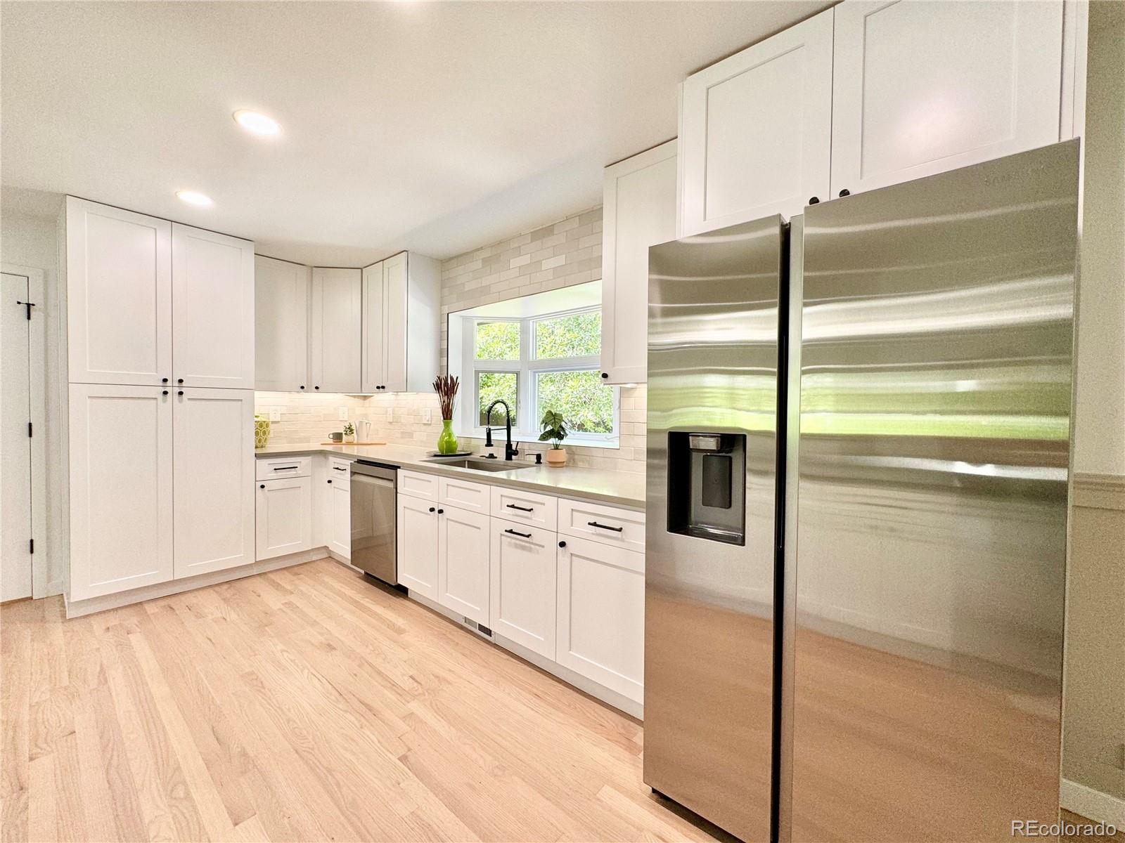 5591 E Lehigh Avenue