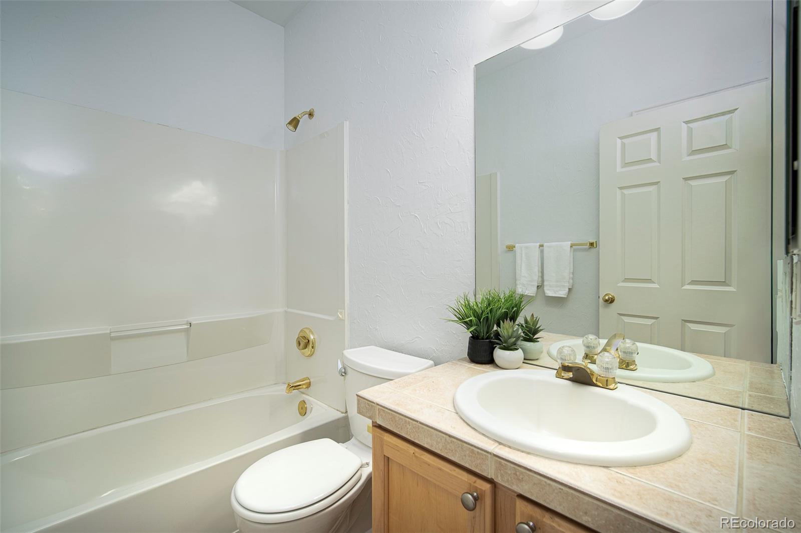 8300 Fairmount Drive Unit: K105